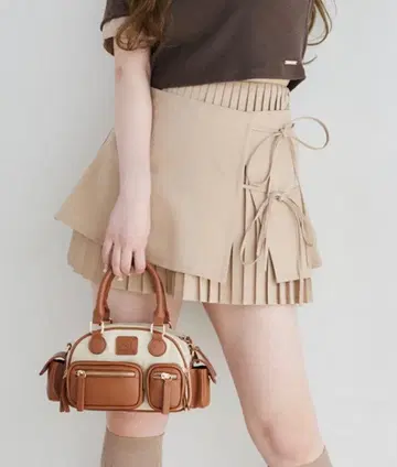 레이어드 플리츠 미니 스커트