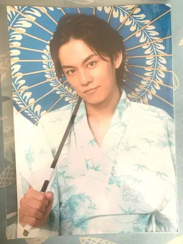 와타나베 카즈키 A4 포트레이트 카즈 브라운