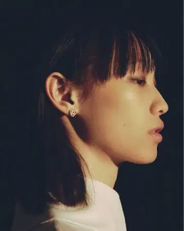 h'eres 양쪽 귀걸이 골드