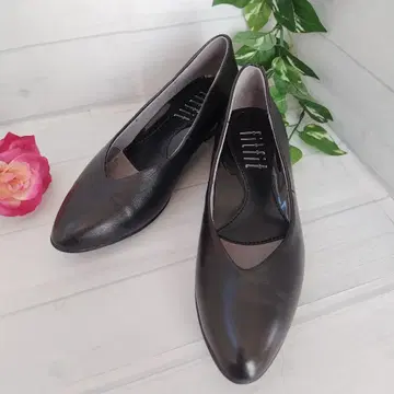 미사용 fitfit 21.5cm V컷 스퀘어힐 펌프스니커즈