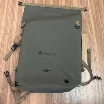 Snow Peak Toned Trout Guide Dry Pack 30L