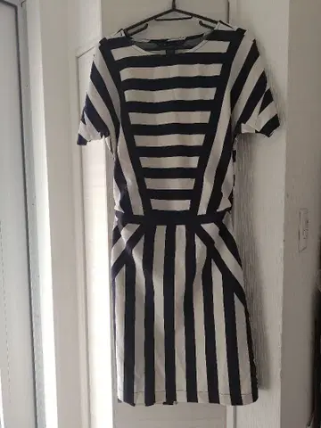 마크 바이 마크 제이콥스 보더 원피스 XS