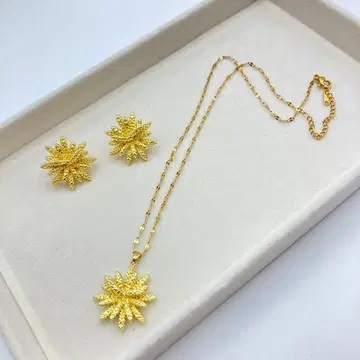 유품 정리 새상품급 골드 플라워 목걸이 귀걸이 세트 비금속 세트