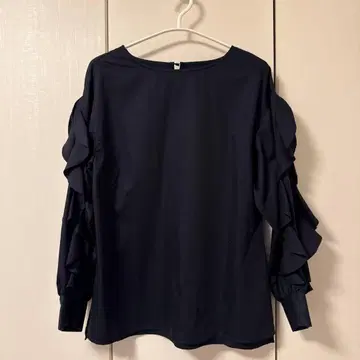 네이비 프릴 슬리브 긴팔 블라우스 입학식 졸업식 보호자회