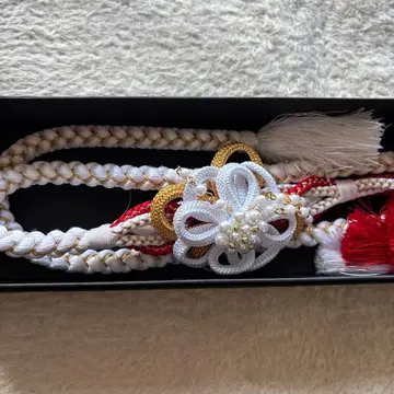 이치쿠라 허리띠 펄 화이트 화이트 빨간색 정가 18000엔