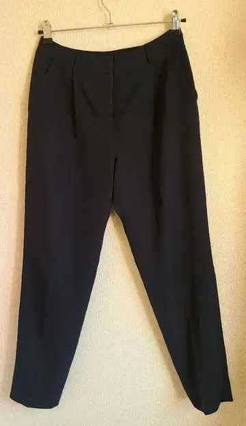 NATURAL BEAUTY BASIC 블랙 슬랙스