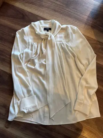 Theory 화이트 리본 포함 셔츠 블라우스 S 사이즈