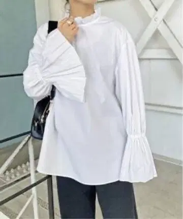 Spick&Span 코튼 프릴 블라우스 화이트