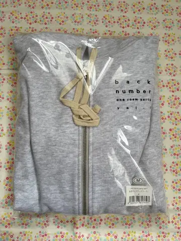 백 넘버 후드티