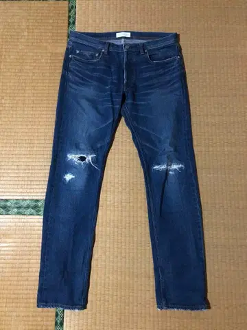 ROTTWEILER 데미지 가공 청바지