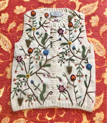 fanaka 자수 니트 베스트