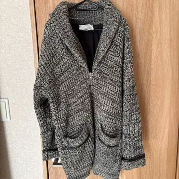 후드 부착 니트풍 롱 코트