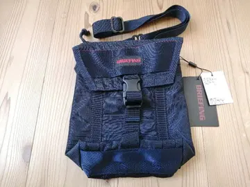 브리핑 숄더백 네이비