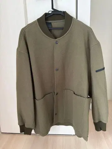 엔할리우드 플리스 점퍼