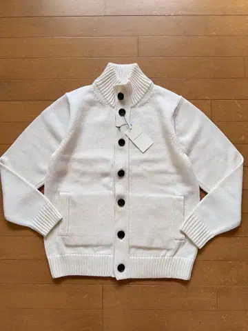 새상품 TOMORROWLAND 투모로우랜드 니트 S