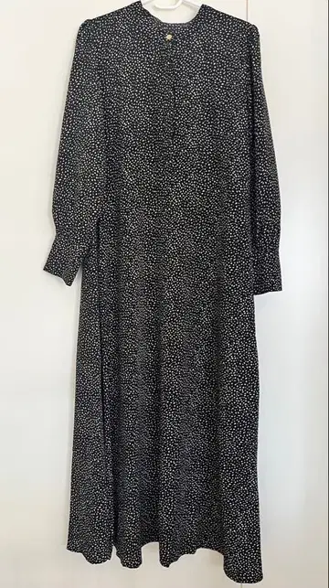 Pierrot 도트 무늬 긴팔 원피스