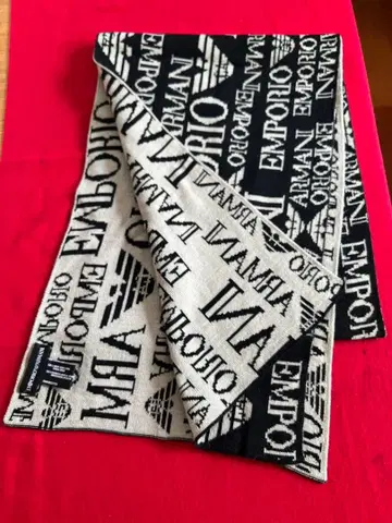 오늘만 특별 가격 EMPORIO ARMANI 머플러