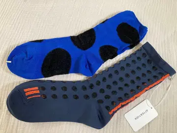 [ 새상품 미사용 ] 센소유니코 삭스 양말 도트 무늬 2족 세트