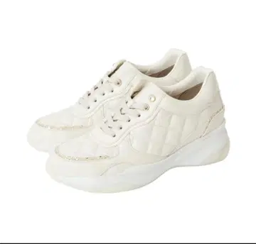 [ 새상품급 ] DIANA 다이애나 퀼팅 스니커즈 통굽 24.0cm