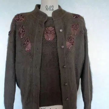 브라운 꽃무늬 자수 모헤어 앙상블