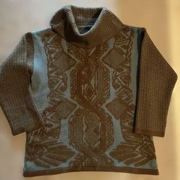 크리스찬 오자르 스웨터