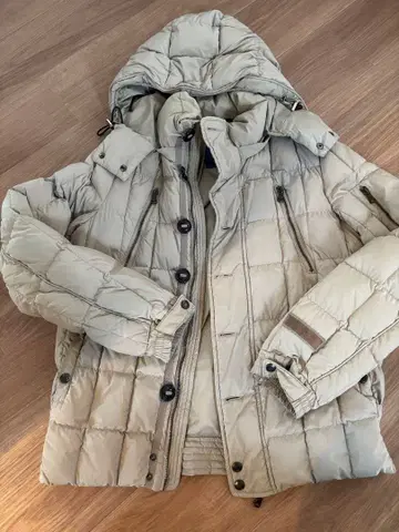 타트라스 다운 자켓