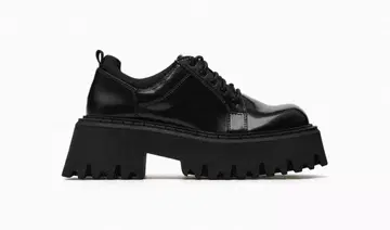 ZARA 트랙 밑창 부착 블러처 블랙