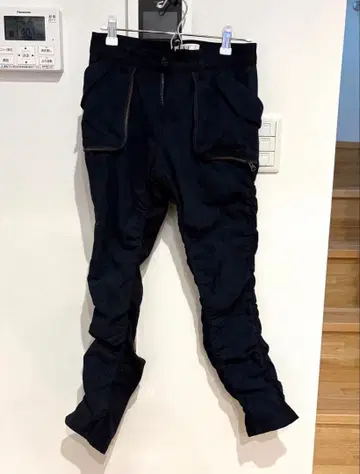 아츠로 우타야마 쿠슈쿠슈 팬츠 34