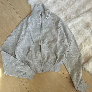 S 사이즈 ZARA 그레이 집업 크롭 맨투맨