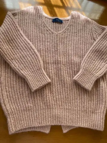 [ 새상품급 ] SHIPS V넥 니트 핑크