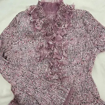 미사용 Doujours de cuse 프릴 고급 핑크 계열 긴팔 상의