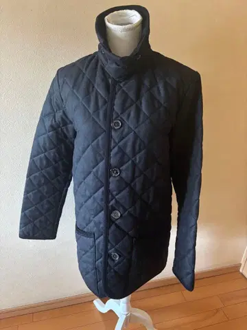 매킨토시 퀼팅 코트 남성용 M사이즈 새상품급