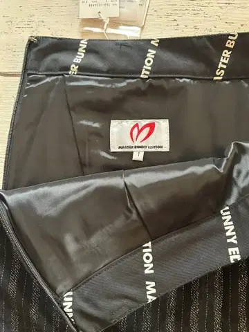MASTER BUNNY EDITION 스커트 사이즈 1