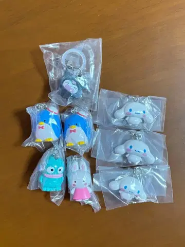 아크릴 캐릭터 키링 8개 세트 산리오