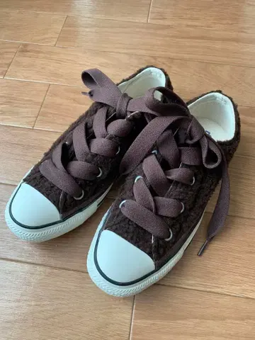 새상품 컨버스 보아 24.5cm 브라운