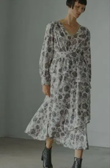 CHARLOTTE ARCHAIC DRESS ameri vintage