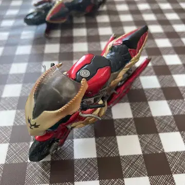 가면라이더 아기토 머신 토르네이더 피규어