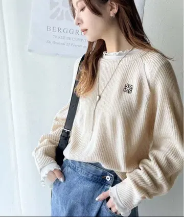 미사용 새상품 mily bilet 니트 풀오버 어깨 슬릿 L