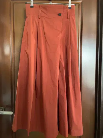 Ballsey 테라코타 스커트풍 팬츠