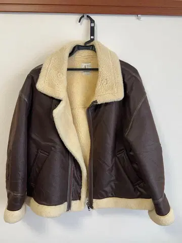 U by SPICK&SPAN 스탠드넥 플라이트 보아 자켓