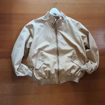 새상품급 BARACUTA g9 사이즈 40 영국제