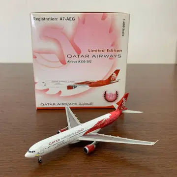 1/400 카타르 항공 Airbus A330-302 A7-AEG