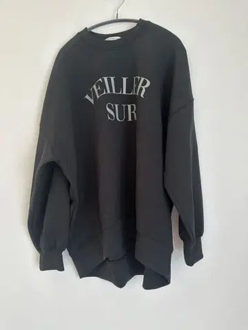 흑먹색 오버 사이즈 맨투맨 아바하우스 미사용 새상품 이시카와 라보