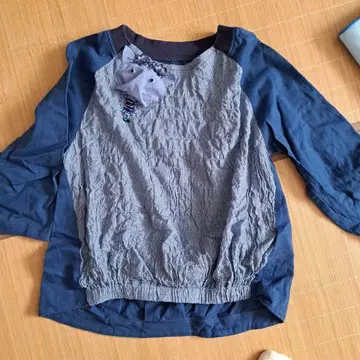 알베로베로 네이비 오부 소매 상의 크레이프 가공