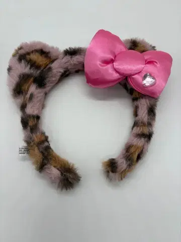 [ 당일 발송 가능 ] USJ 헬로키티 머리띠 표범 무늬 핑크