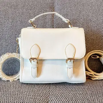 WEGO 사첼 이타 숄더 이타백 숄더백 화이트