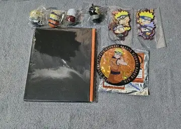 NARUTO 공식 도록 캔뱃지 러버 스트랩