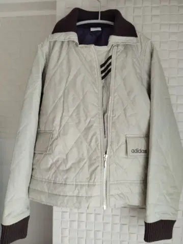 adidas 아이보리 퀼팅 자켓