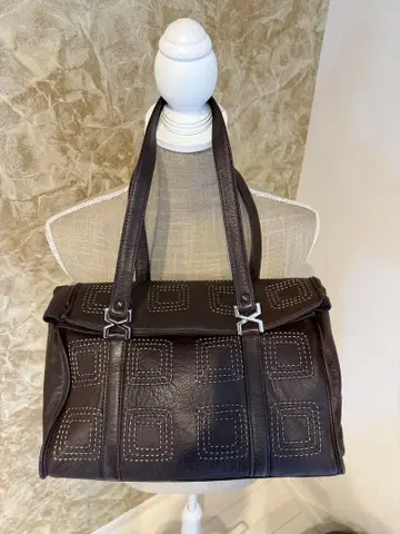 다크 브라운 가죽 숄더백