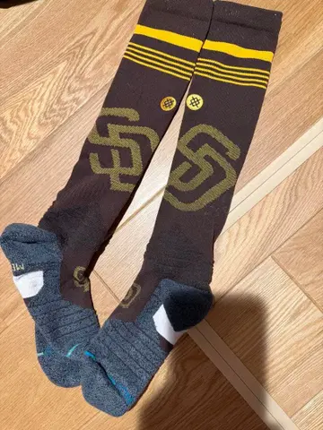 파드레스 하이삭스 스탠스